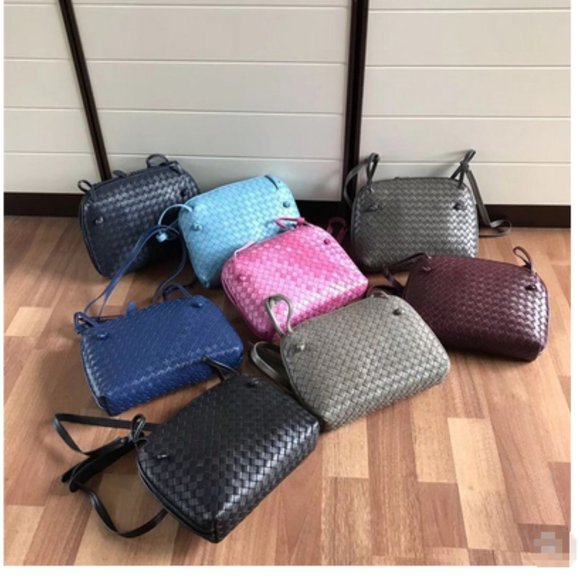Shoulder Bags main image 0